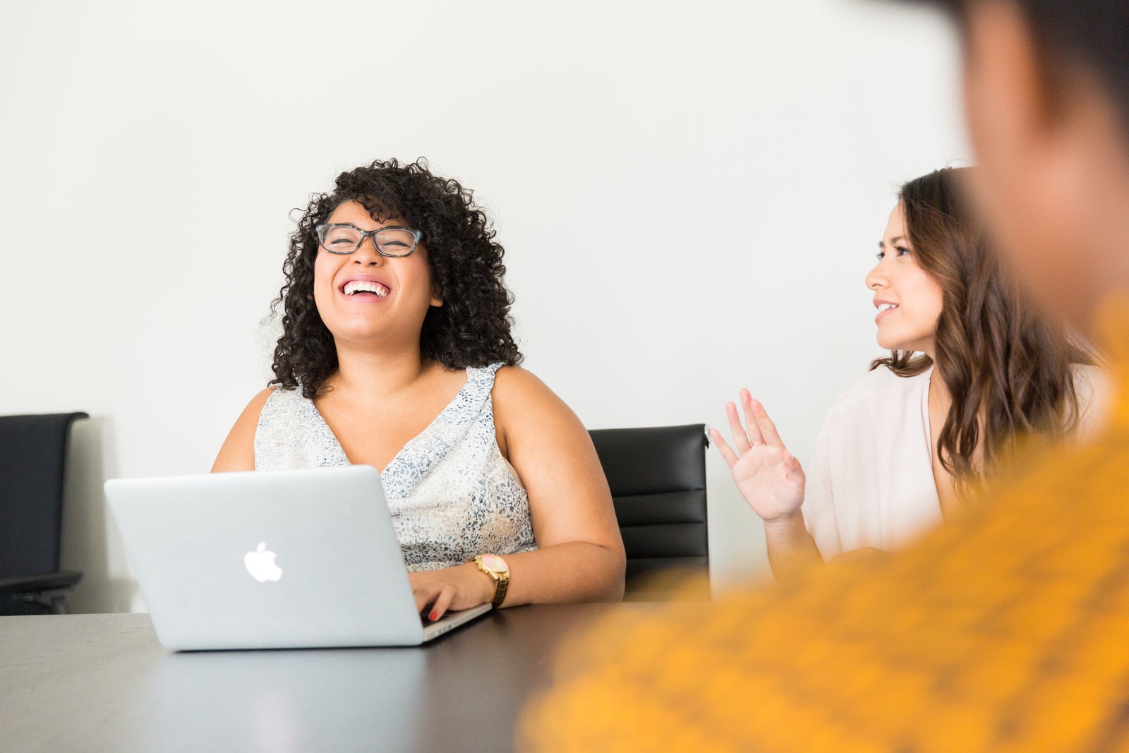 Collaboration equipe bureau